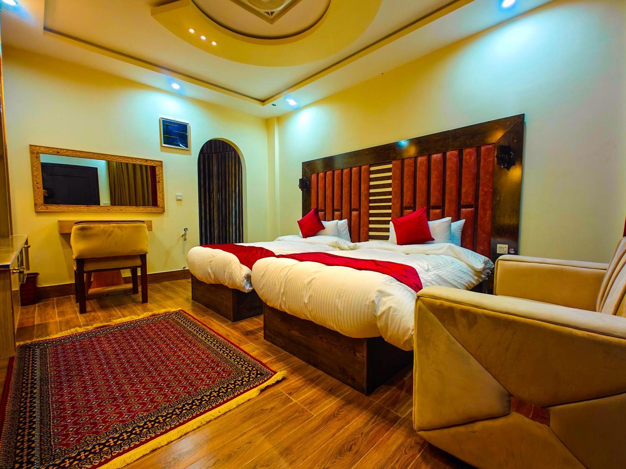 White Forest Hotel Kalam Esterno foto